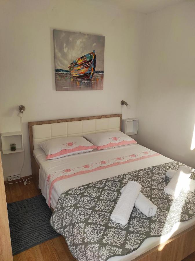 Apartments Pivac - لوكفا روجوزنيكا المظهر الخارجي الصورة