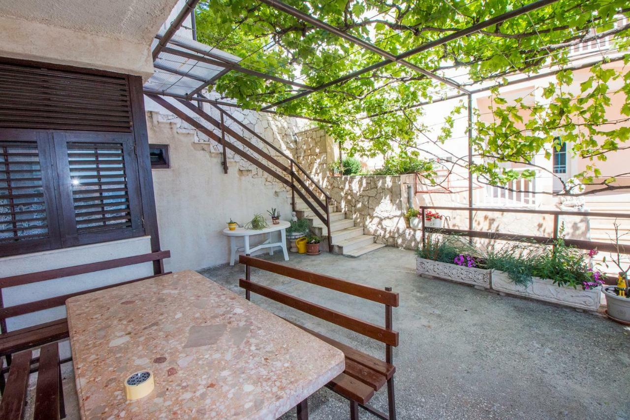 Apartments Pivac - لوكفا روجوزنيكا المظهر الخارجي الصورة